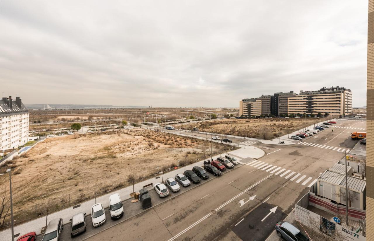 Valdebebas-ifema Apartamento *