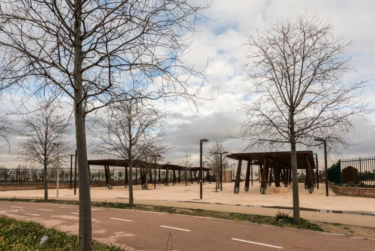 Valdebebas-ifema Apartamento
